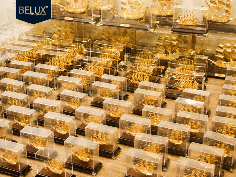 Lô mô hình thuyền Gelux 31x12x22cm mạ vàng 24k thiết kế theo yêu cầu